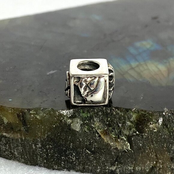 Chamilia Sterling Silver 925 CHAM Square Four Seasons Charm Bead - Picture 6 of 15